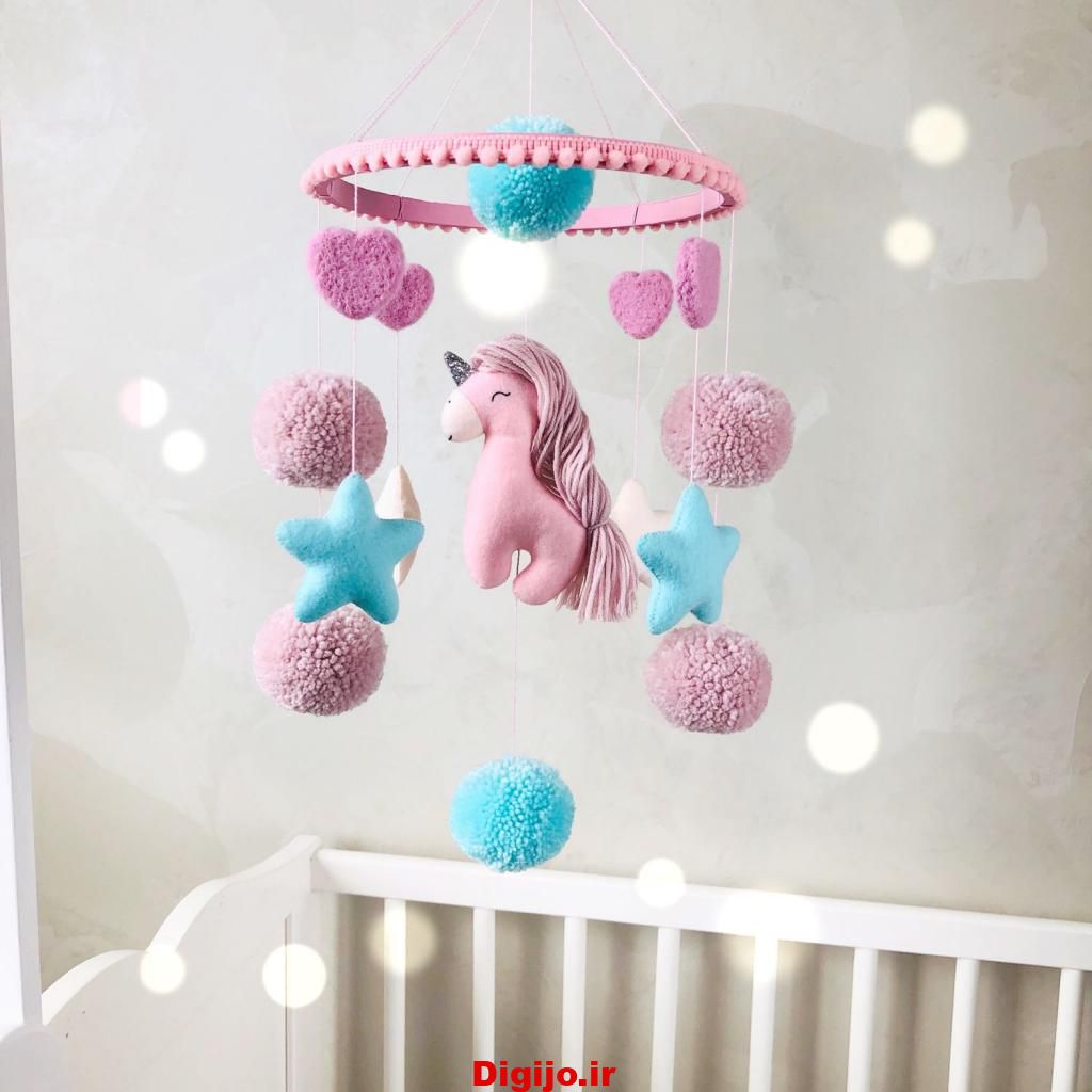  اسباب بازی ها و لوازم تزئینی برای سیسمونی نوزاد
