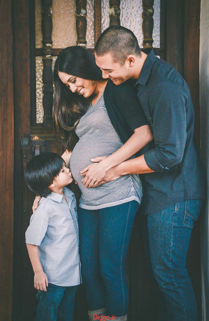 ژست عکس بارداری با بچه اول
